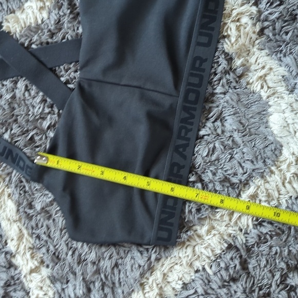 Under Armour Black Criss Cross Back Sports Bra - Picture 4 of 6